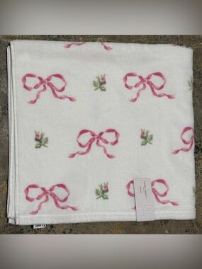 Laura Ashley Coquette Beach White Towel White Base Pink Ribbon & Rosebud Motif